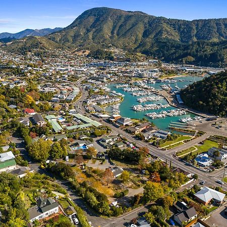 Tasman Holiday Parks ピクトン エクステリア 写真 Aerial view of Akaroa