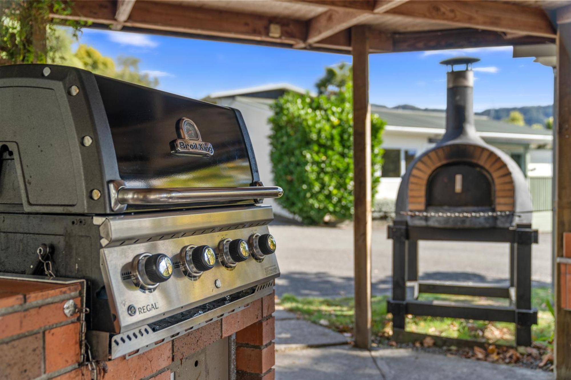 Tasman Holiday Parks ピクトン エクステリア 写真 A gas grill