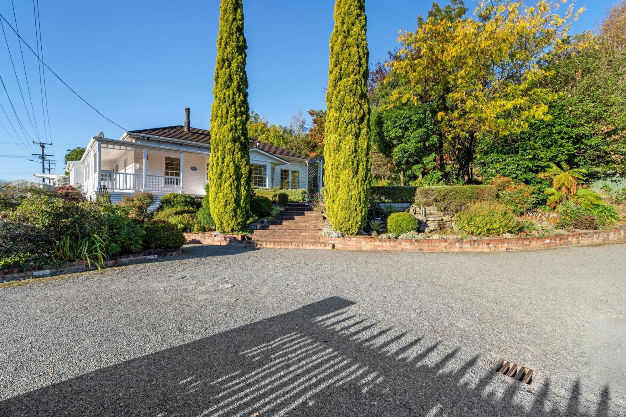 Tasman Holiday Parks ピクトン エクステリア 写真 The house in 2011