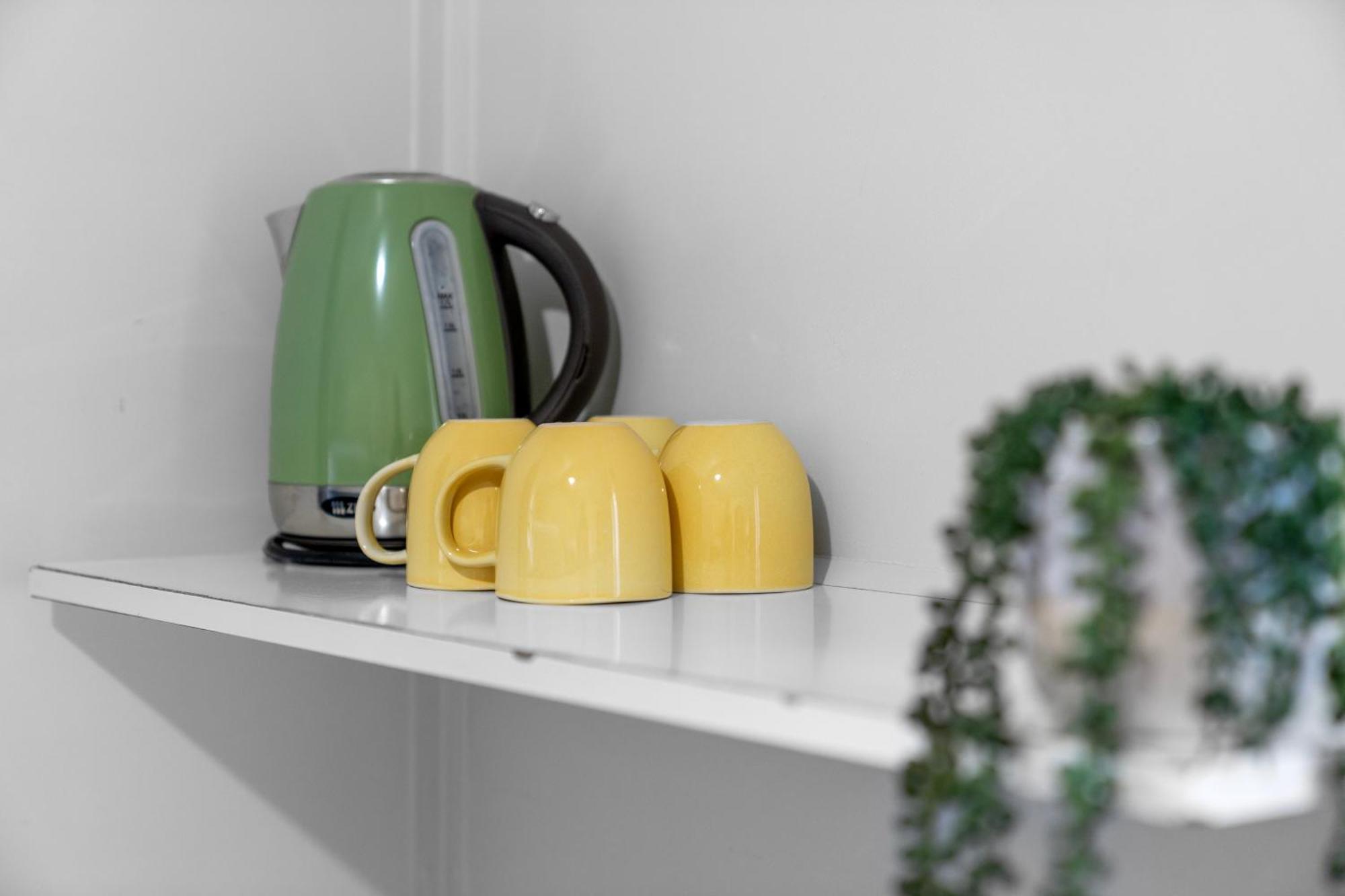 Tasman Holiday Parks ピクトン エクステリア 写真 A kettle