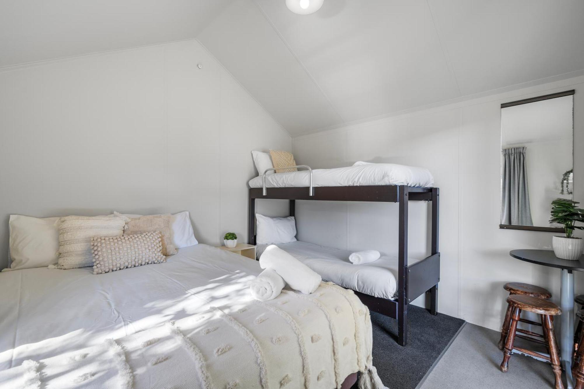 Tasman Holiday Parks ピクトン エクステリア 写真 A bunk bed