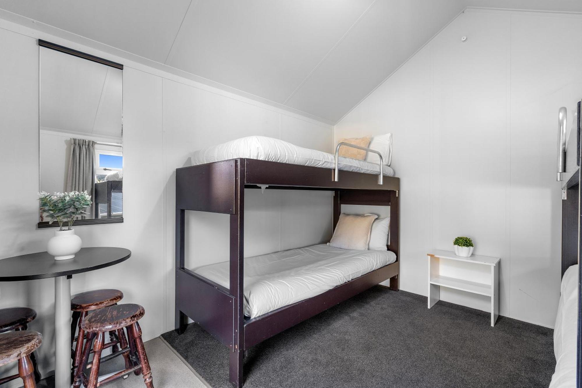 Tasman Holiday Parks ピクトン エクステリア 写真 A bunk bed