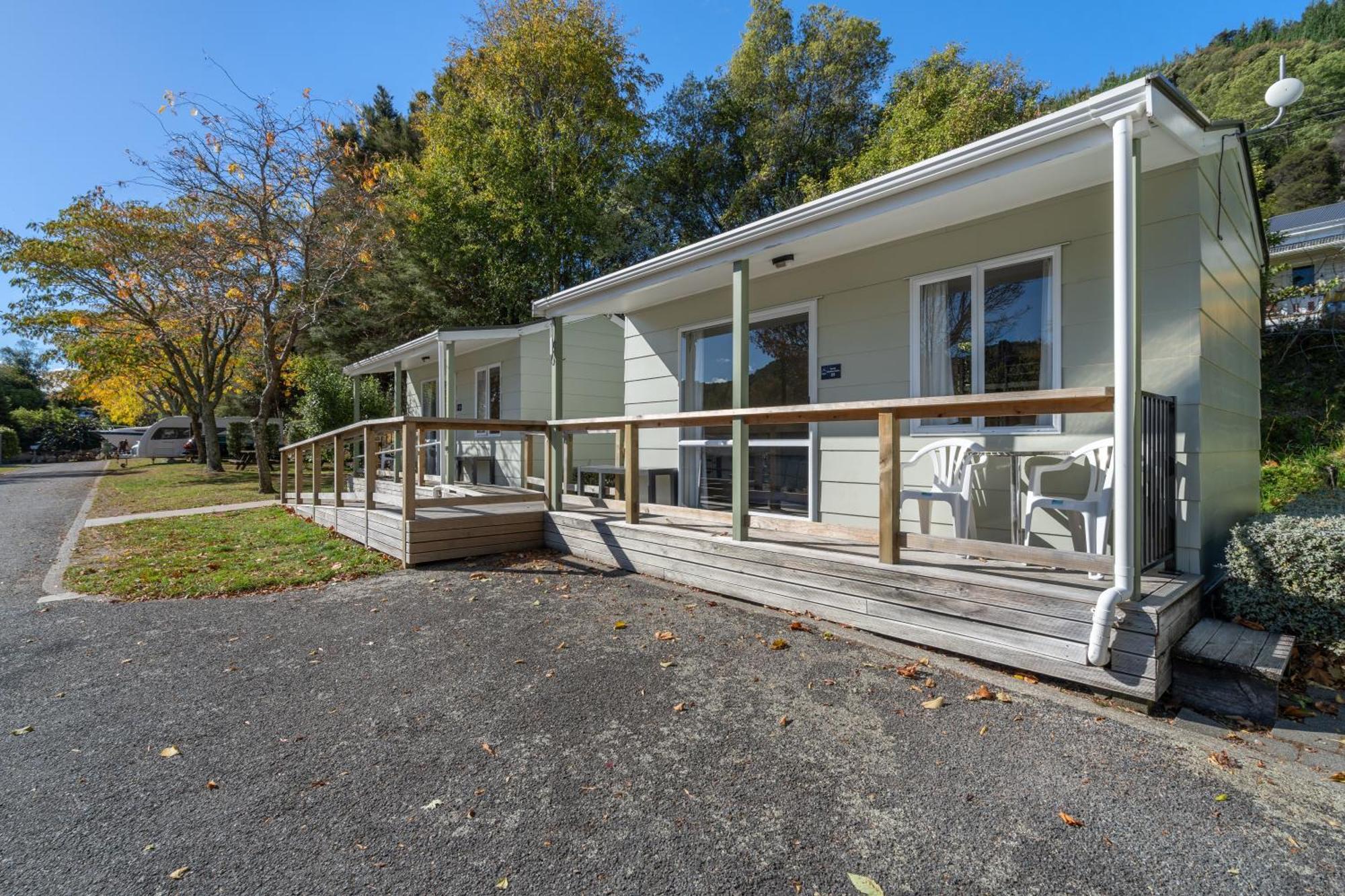 Tasman Holiday Parks ピクトン エクステリア 写真 Motels in New Zealand